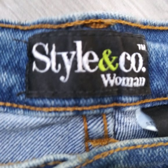 Macy's Jean's Size 18 WR - Picture 4 of 9